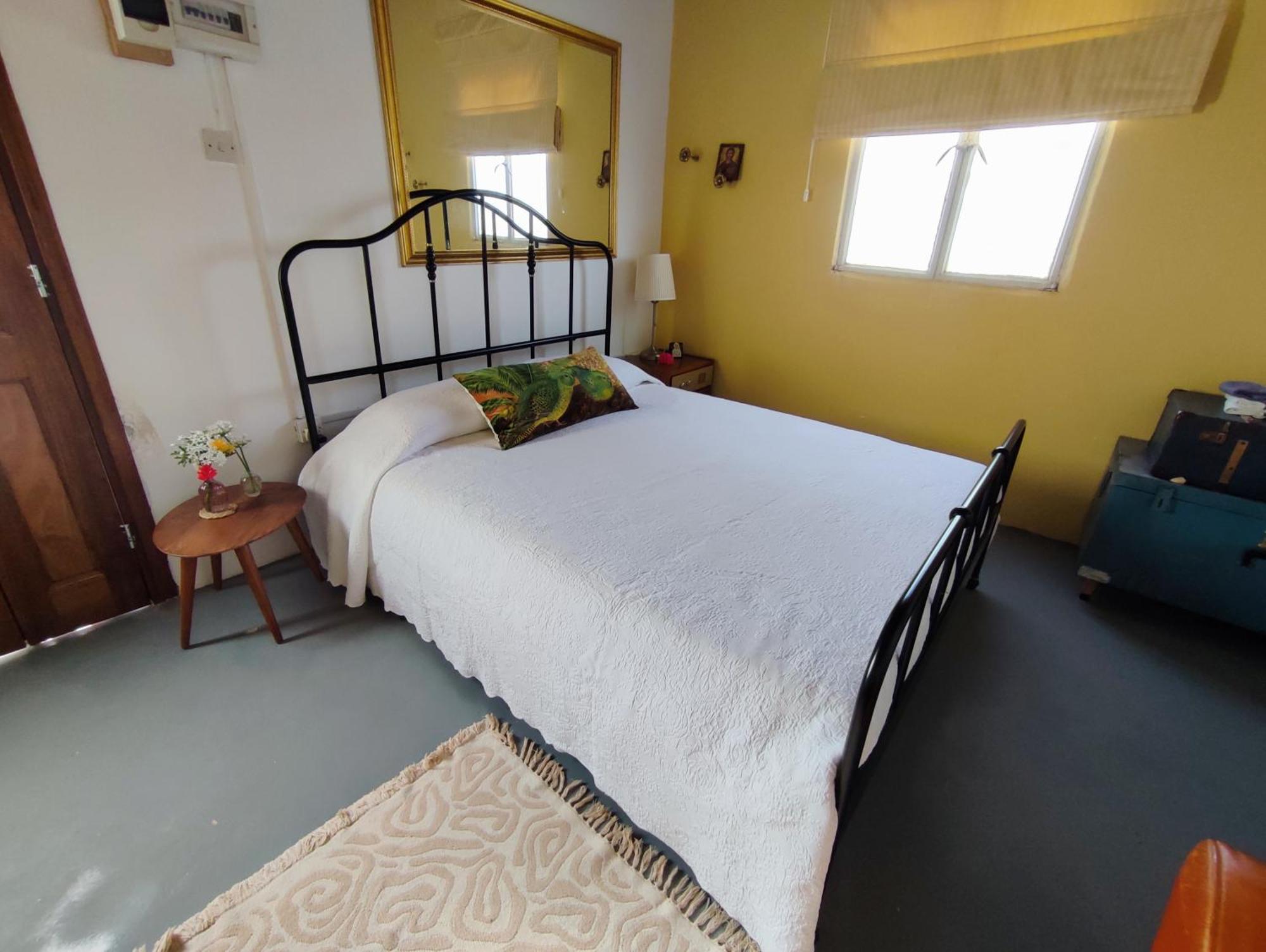 Faith'S Stone House Guest House Simou ภายนอก รูปภาพ
