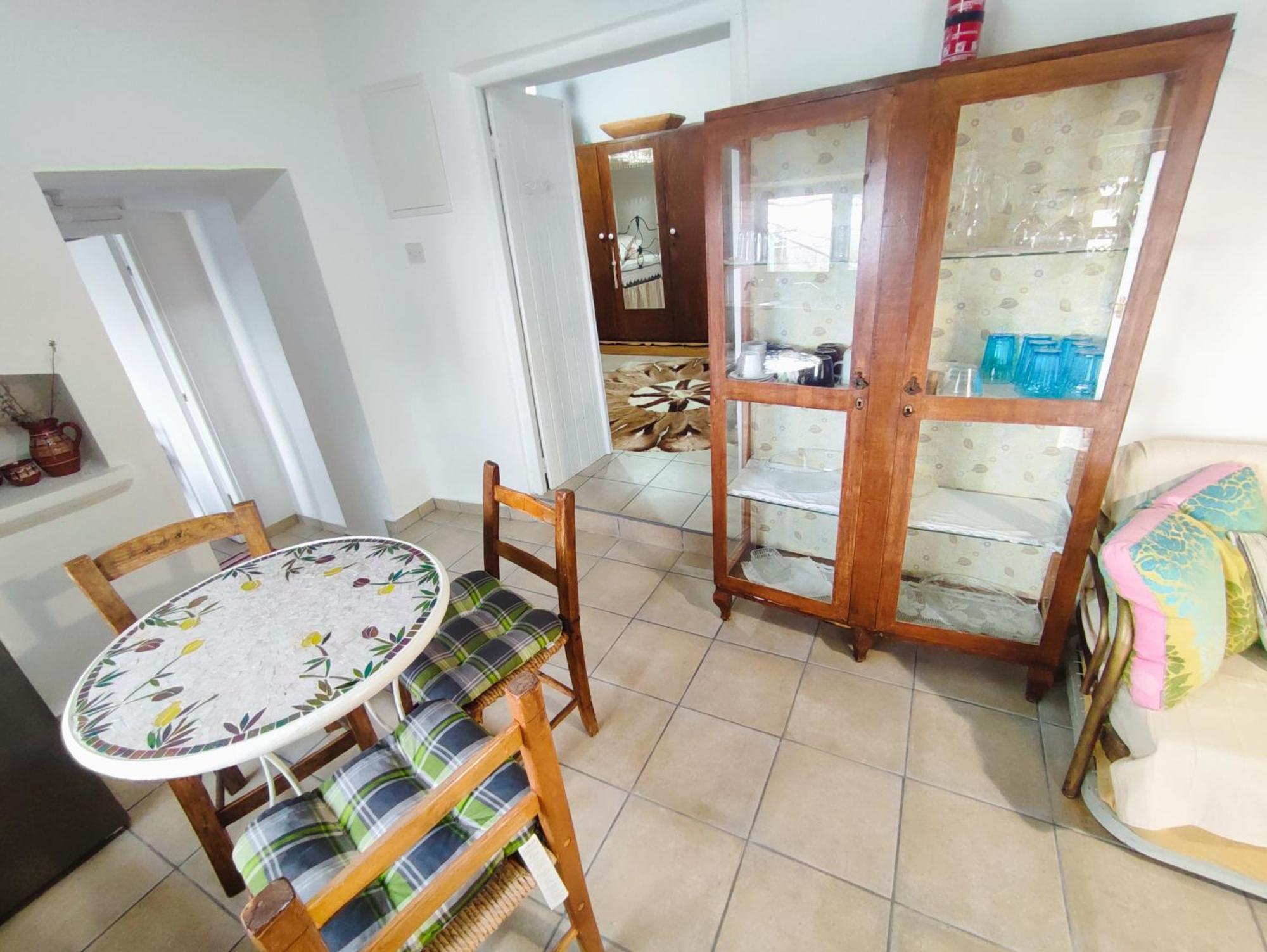 Faith'S Stone House Guest House Simou ภายนอก รูปภาพ