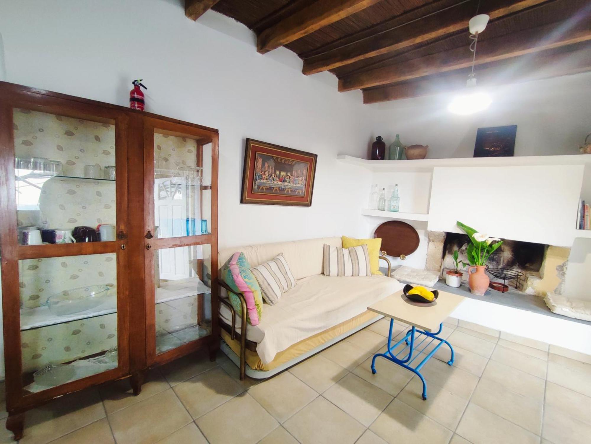 Faith'S Stone House Guest House Simou ภายนอก รูปภาพ